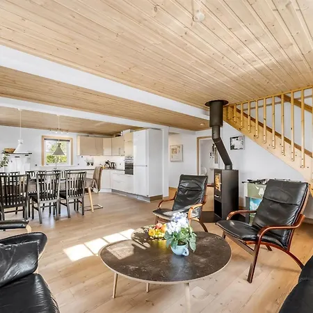 Adelia - 850m To The Fjord By Interhome *