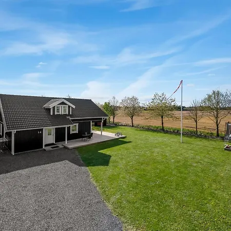 Vakantiehuis Adelia - 850m To The Fjord By Interhome *